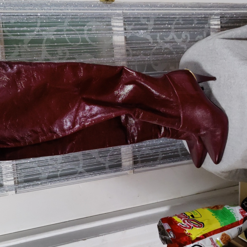Michael Kors size 8 Burgundy patten leather thigh high boots 3inch heel - Picture 5 of 8